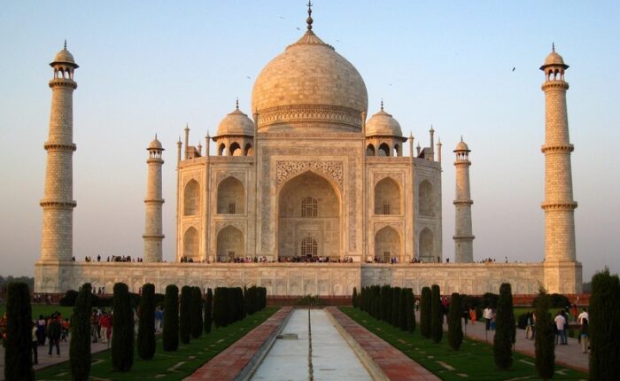 Taj and North india
